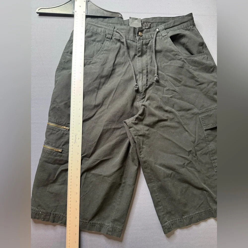 Alteredmind Cargo Baggy Shorts Size Large Black #840 - Picture 3 of 7